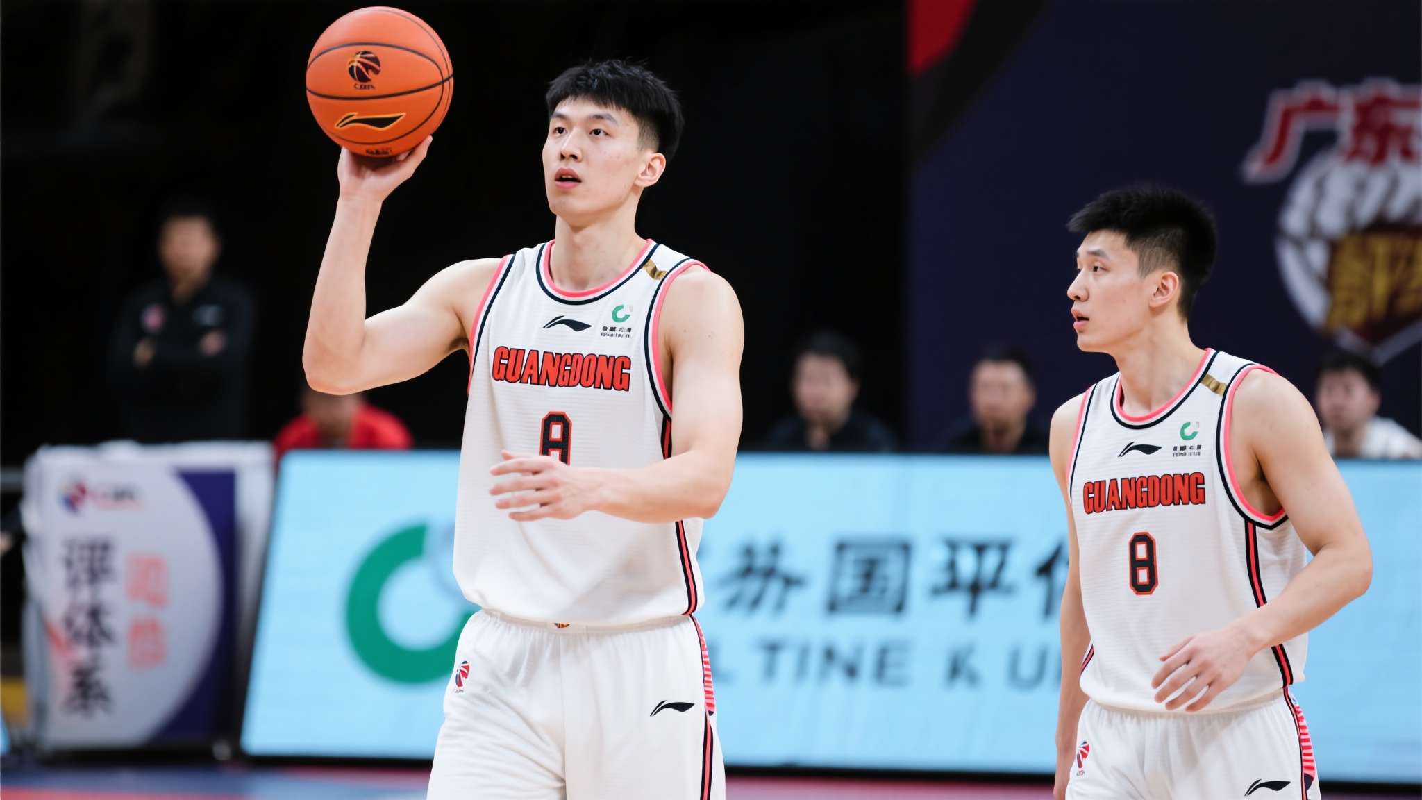 广东休赛期大洗牌:张皓嘉2人稳了,奎因也不用走,拉科4人恐被裁 广东休赛期大洗牌:张皓嘉2人稳了,奎因也不用走,拉科4人恐被裁